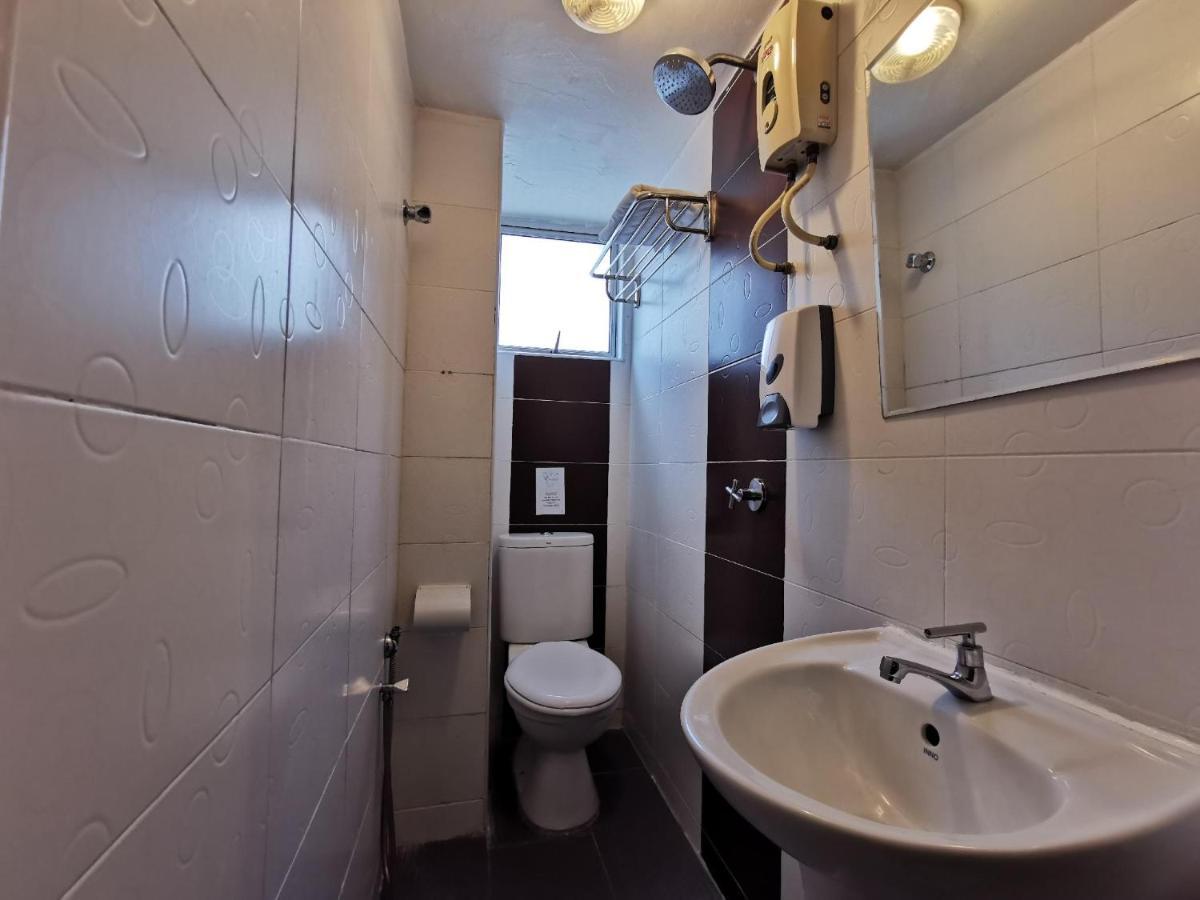Bangi Business Hotel Kampong Sungai Ramal Dalam 外观 照片