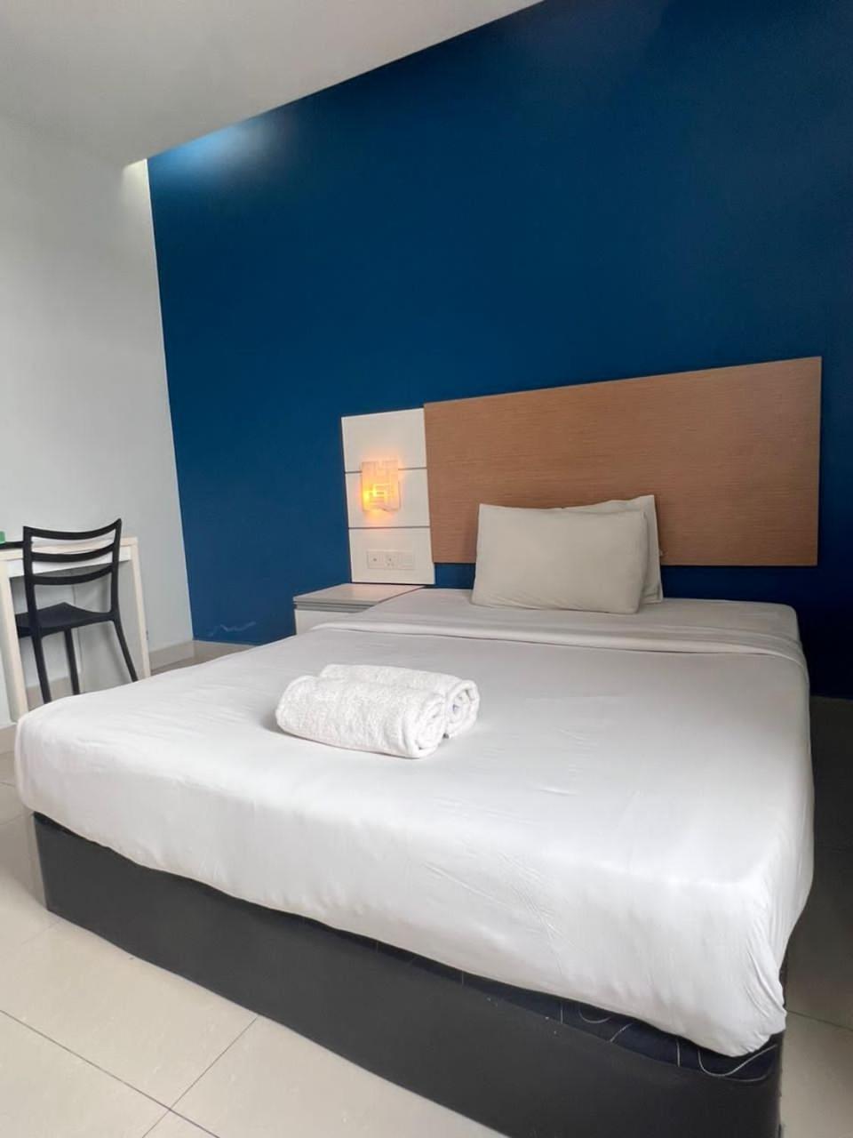 Bangi Business Hotel Kampong Sungai Ramal Dalam 外观 照片